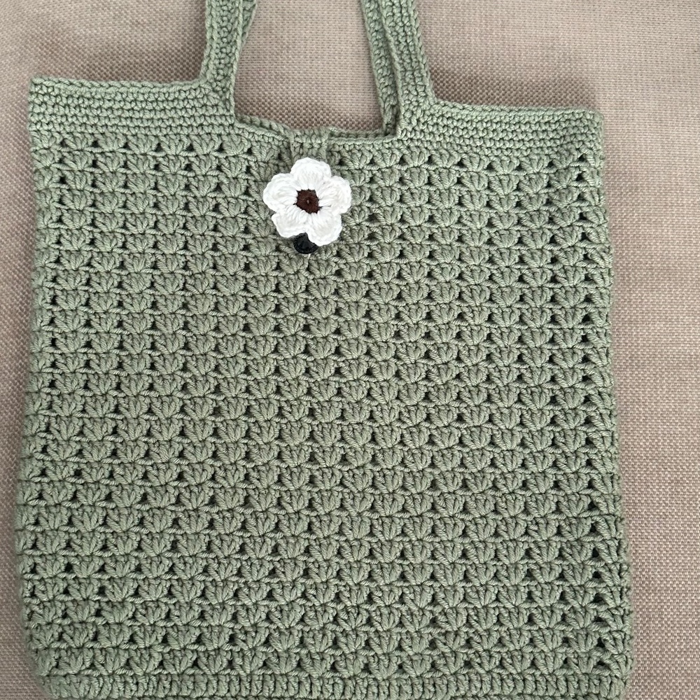 Crochet tote bag